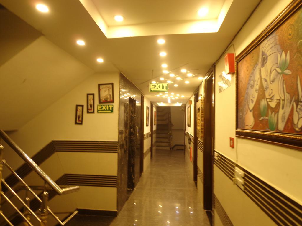Hotel Station View Opposite New Delhi Railway Ngoại thất bức ảnh